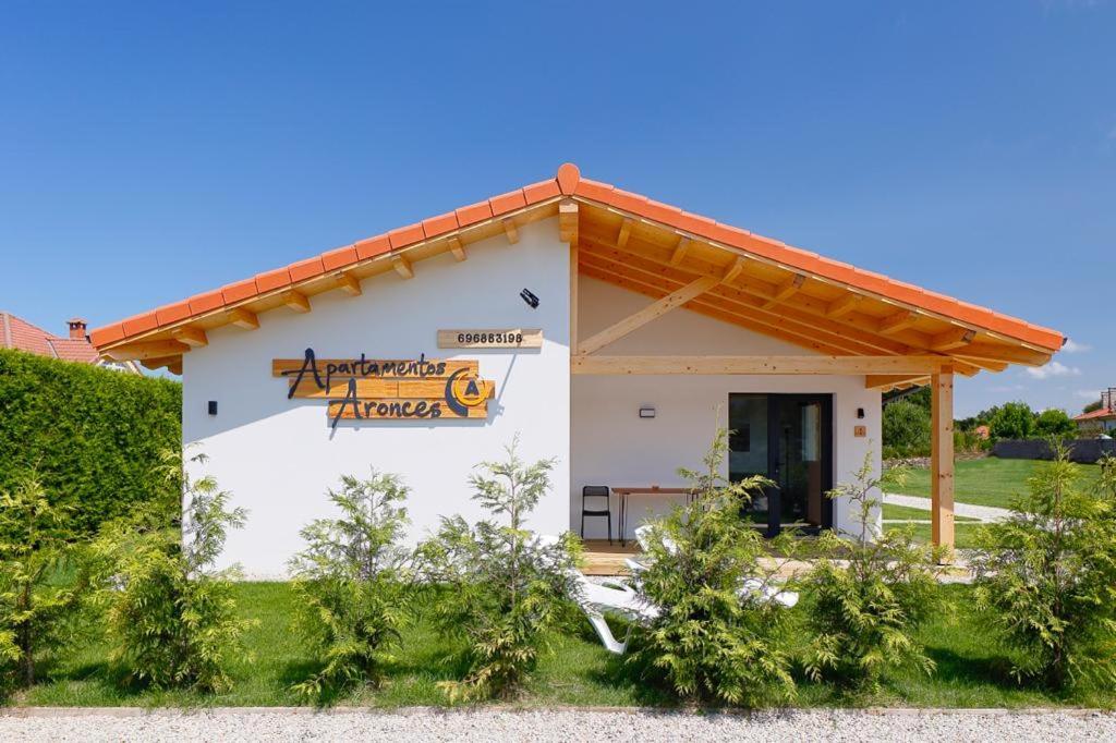 Apartamentos Aronces 쿠딜레로 외부 사진